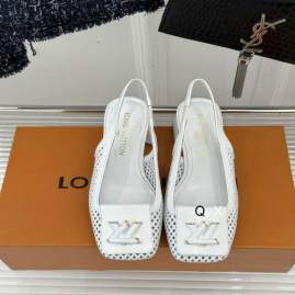 Picture of Louis Vuitton Shoes _SKULVsz35-40JX060212501